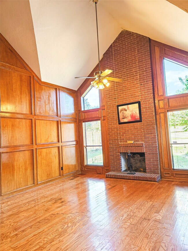 Building Photo - 3446 Mimosa Way