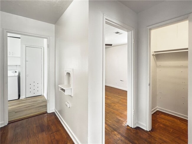 Building Photo - 507 Dogwood St