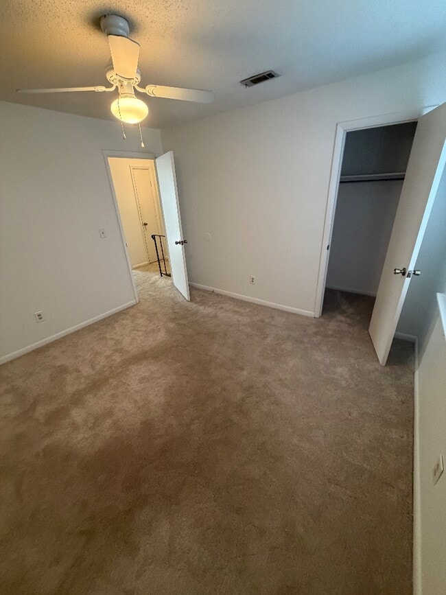 Building Photo - 21 Rivers Point Row