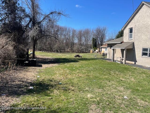 Building Photo - 210 Crane St