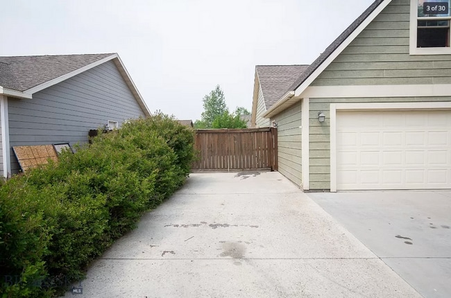 Building Photo - 4 Bedroom Home in River Rock