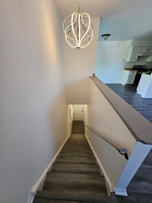 Building Photo - 341 Birchwood Ct