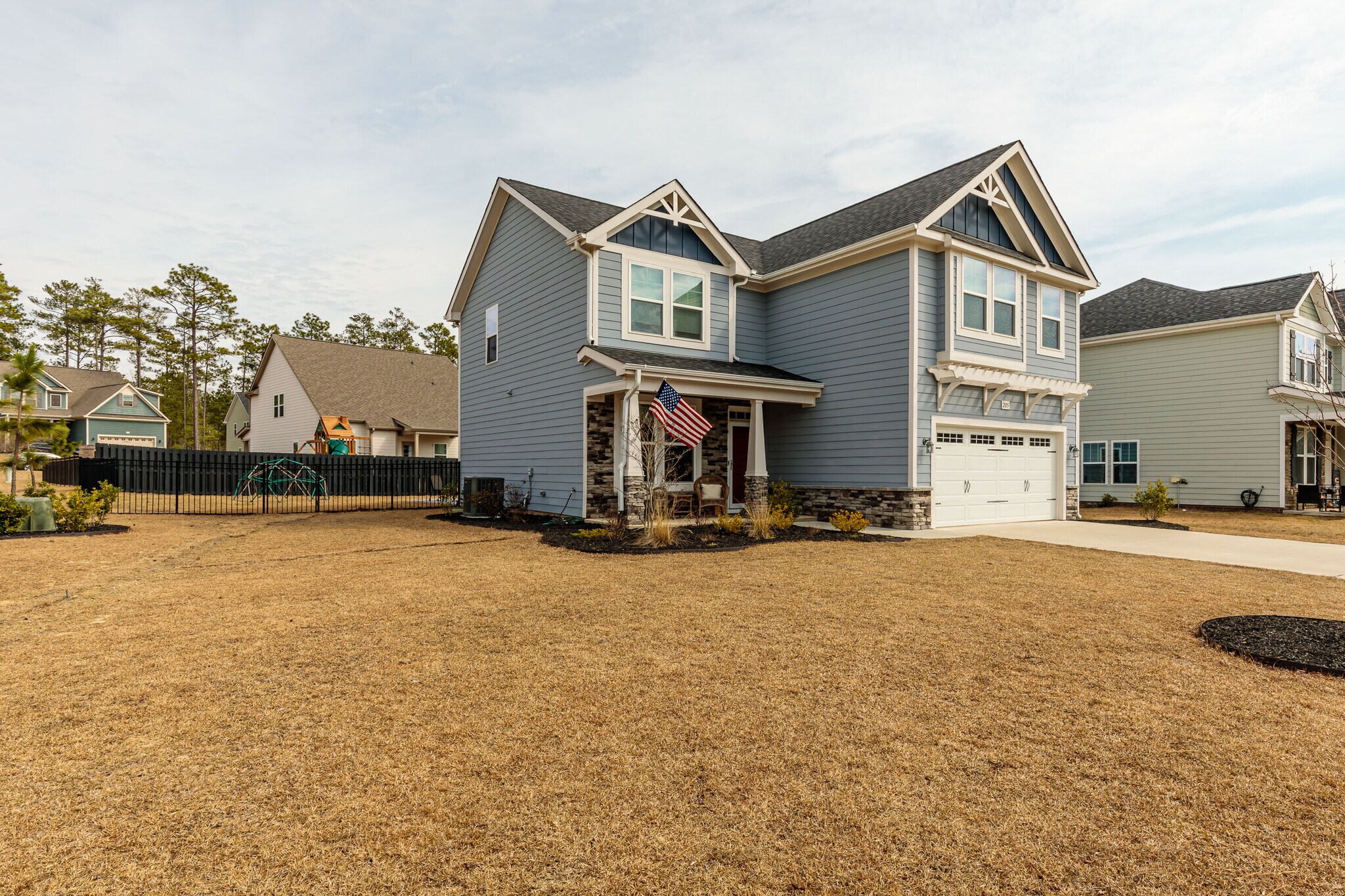 Building Photo - 205 Parrish Ln