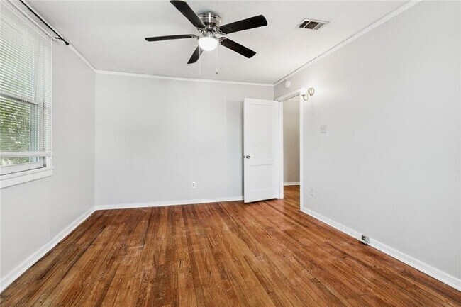 Building Photo - 5828 General Haig St