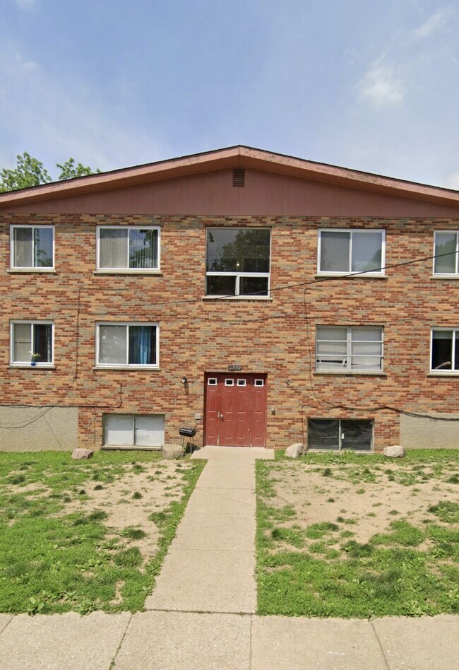 Building Photo - 2590 Vera Ave