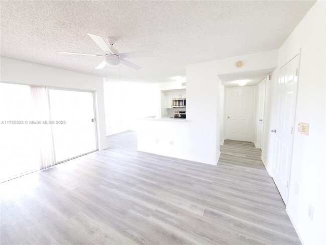 Building Photo - 2600 S University Dr