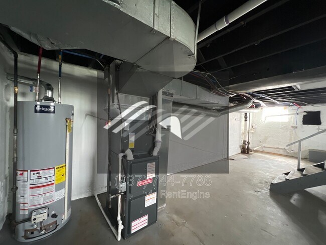 Building Photo - 26 W Beechwood Ave