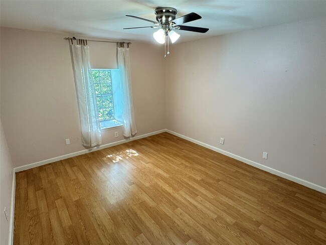 Building Photo - 2611 Marilee Ln