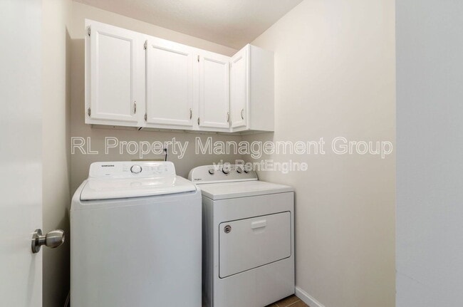 Building Photo - 4488 Bimini Dr