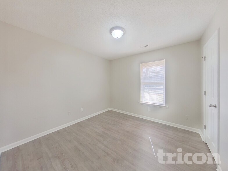 Building Photo - 3543 Arvin Dr