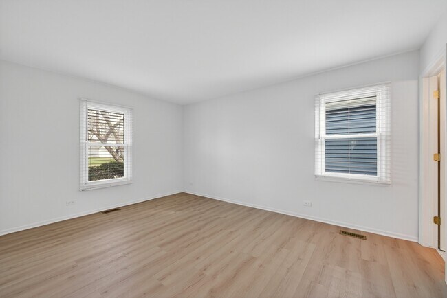 Building Photo - 2301 Providence Ct