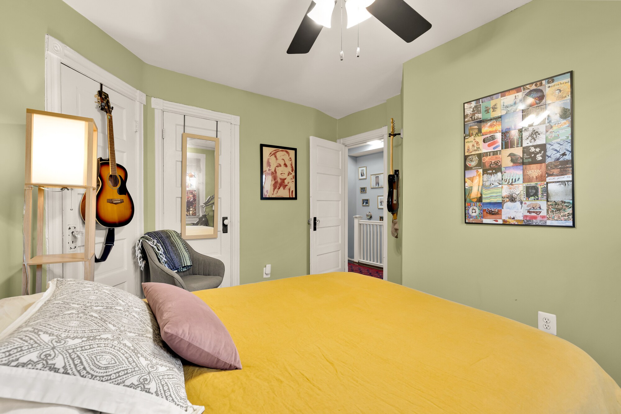 Building Photo - 207 V St NE