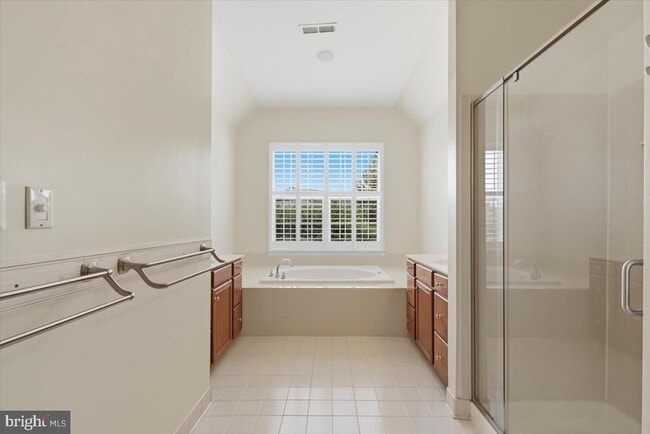 Building Photo - 20242 Hidden Creek Ct