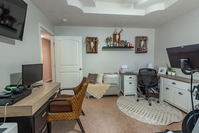 Building Photo - 4 Bedroom | 2 Bathroom | 2 Car Garage | Ba...