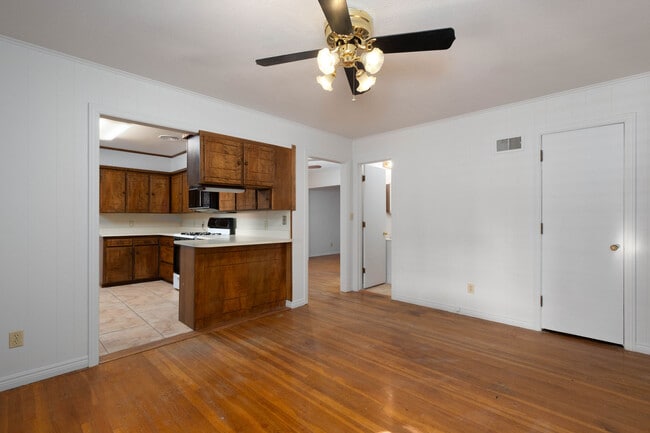 Building Photo - 2050 S Bowie St