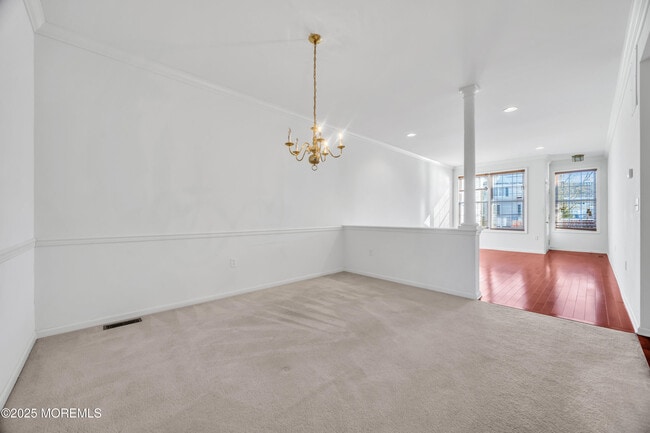 Building Photo - 82 Demarest Dr