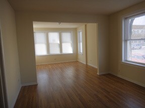 Building Photo - 2859 N Austin Ave