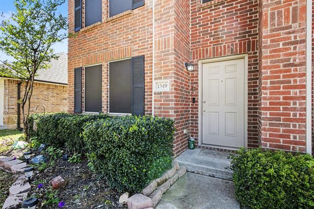 Building Photo - 1349 Hillside Dr