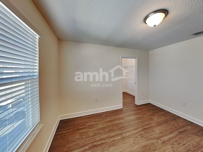 Building Photo - 4742 Reisswood Loop