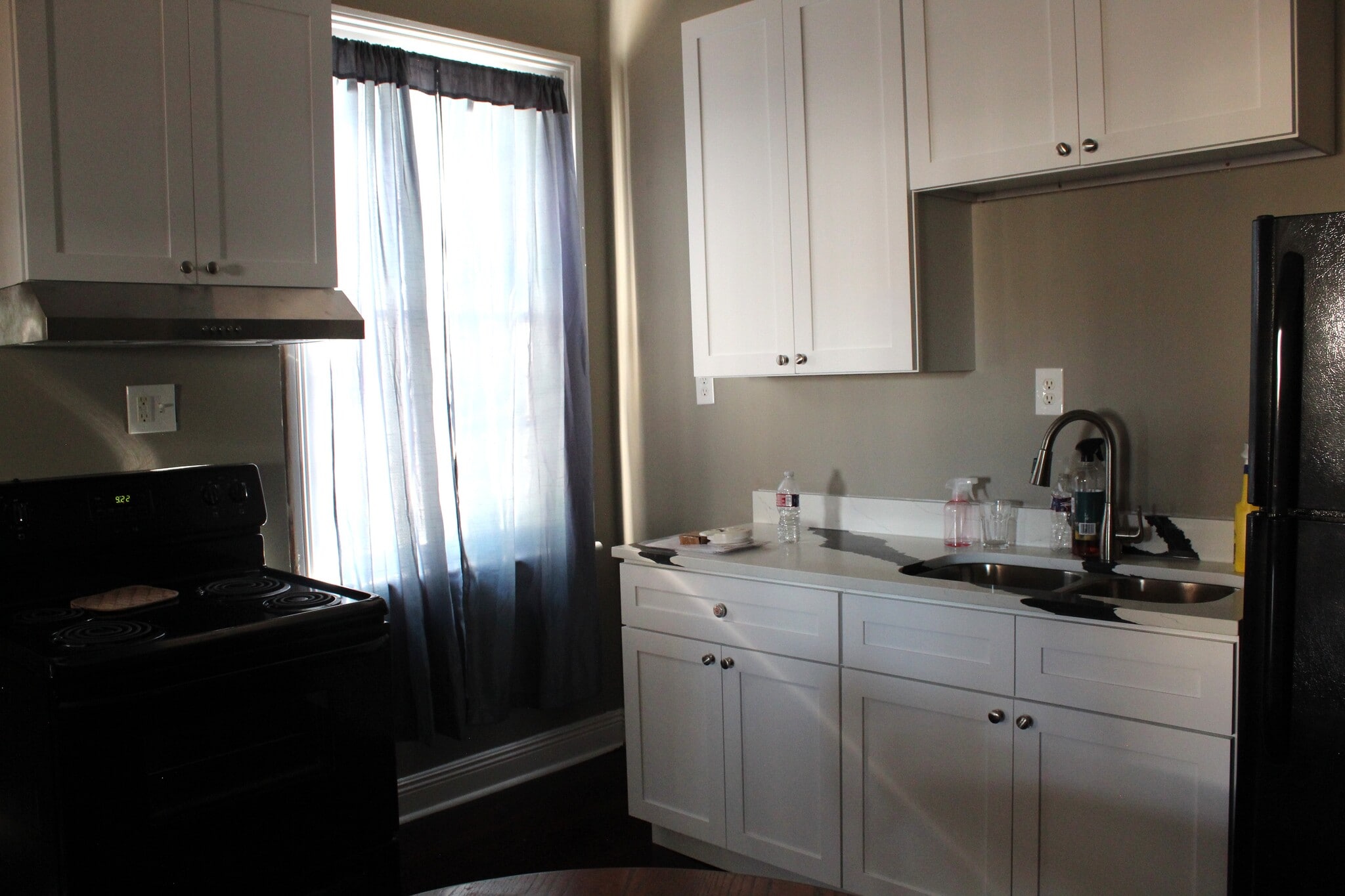 Kitchen - 1908 Esplanade Ave