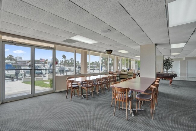Building Photo - 740 S Federal Hwy