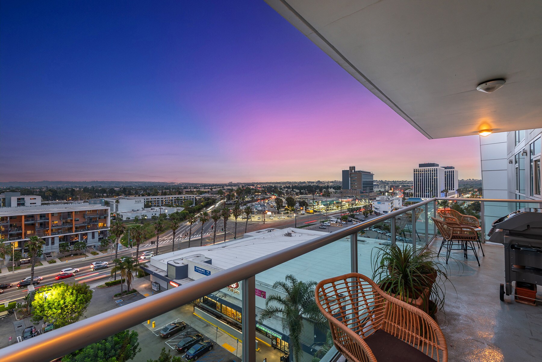 Building Photo - 13600 MARINA POINTE Dr