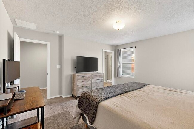 Building Photo - 9609 Sage Ranch Ct