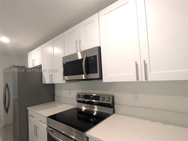 Building Photo - 1329 Biarritz St NW