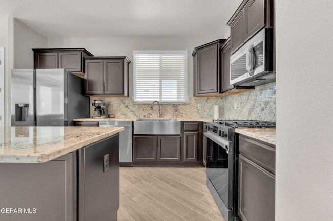 Building Photo - 1807 Dana Gray St