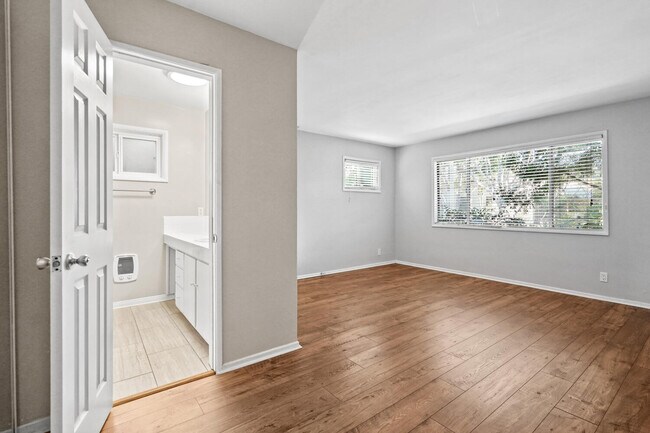 Building Photo - 8920 Rangely Ave