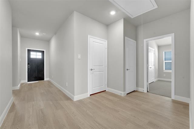 Building Photo - 830 Wisteria Ln