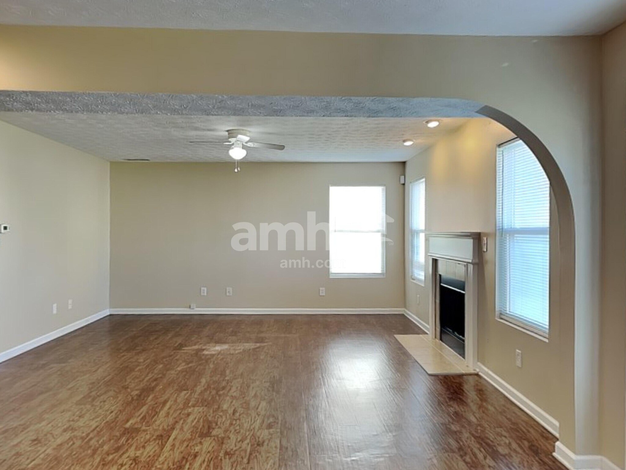 Building Photo - 5899 Brookstone Dr