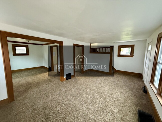 Building Photo - 846 Lee Dr