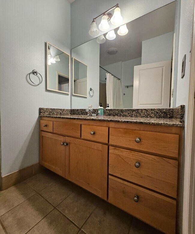 Building Photo - Ke Ali'i Ka  3/3 Bedrooms