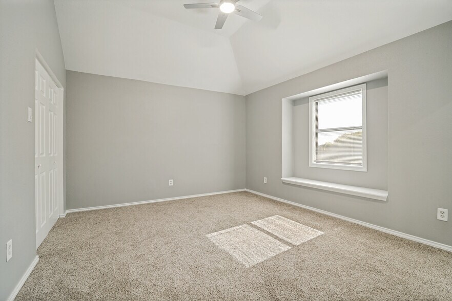 Master Bedroom - 2700 Cornell Dr