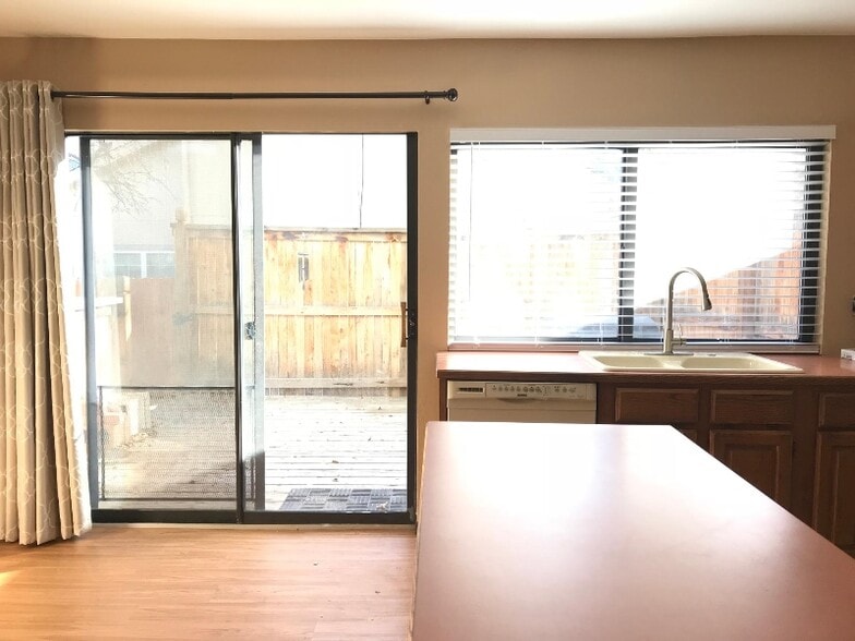 Building Photo - 6941 S Knolls Way