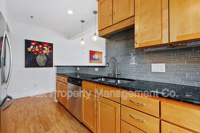 Building Photo - 401 Mason Ct
