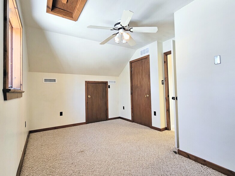 Building Photo - 800 Galen Hall Rd