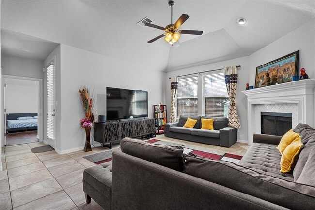 Building Photo - 138 Drury Ln