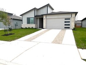 Building Photo - 1208 Klee St