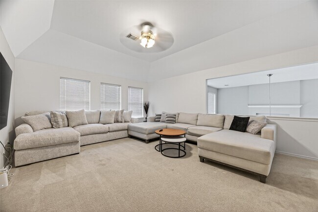 Building Photo - 5911 Indian Hills Ln