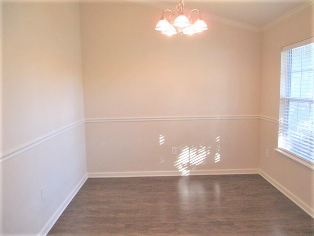 Building Photo - 2643 Creek Ridge Dr