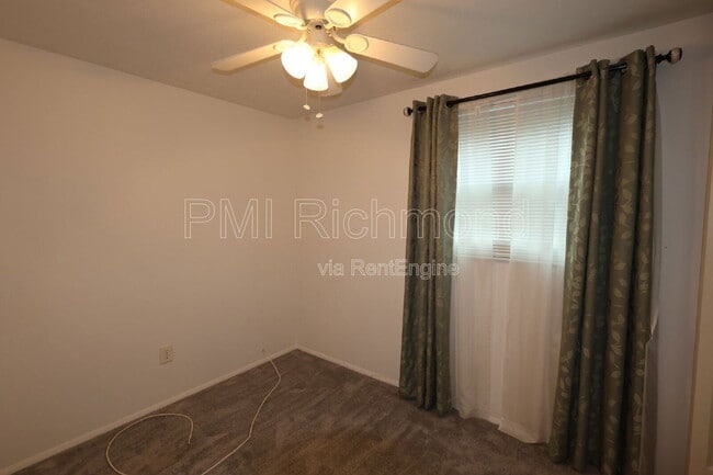 Building Photo - 15808 Tinsberry Pl