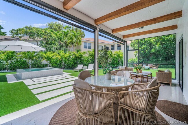 Building Photo - 10852 La Salinas Cir