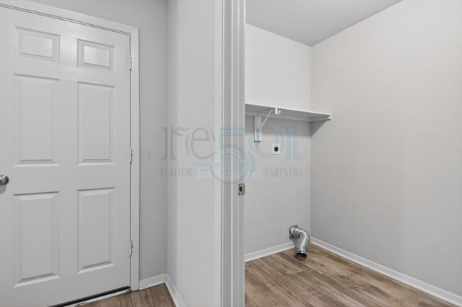 Building Photo - Modern Living in Wisteria: Contemporary 3-Bed 2-Bath Oasis Near I-430