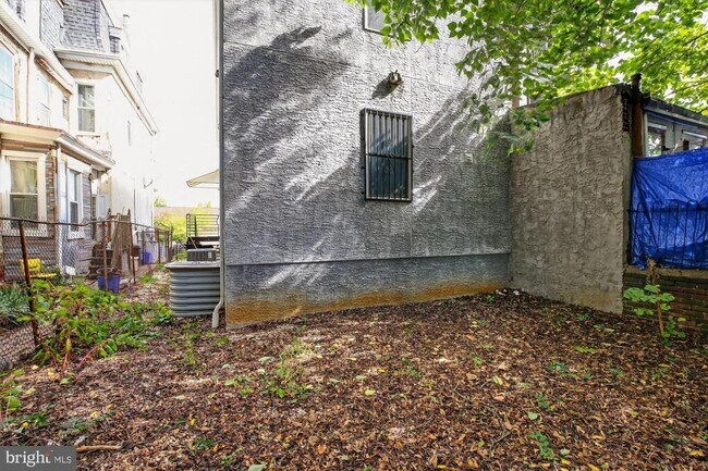 Building Photo - 602 N 43rd St