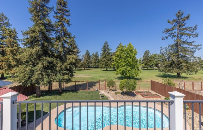 Building Photo - 5741 Davis Cir