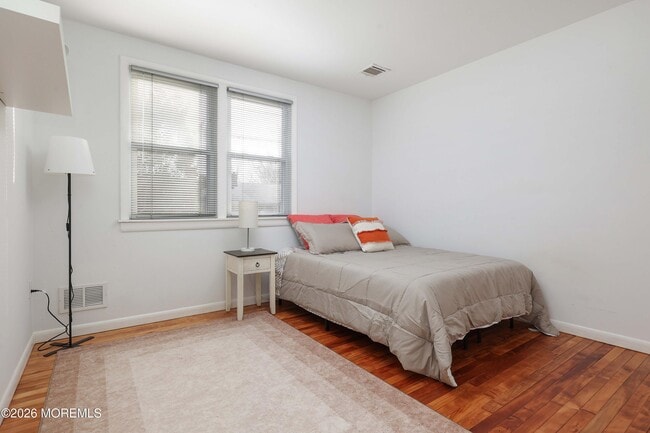 Building Photo - 29 Degraw Ave