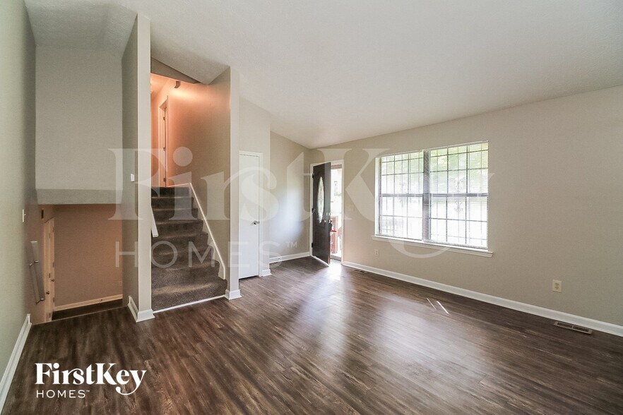 Building Photo - 7210 Buck Creek Dr