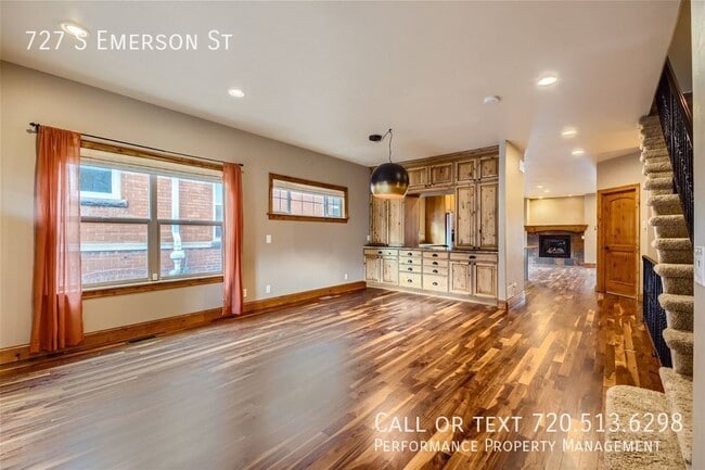 Building Photo - 727 S Emerson St